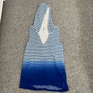 Ladies Roxy Sleeveless Pullover/Tank Top size XL